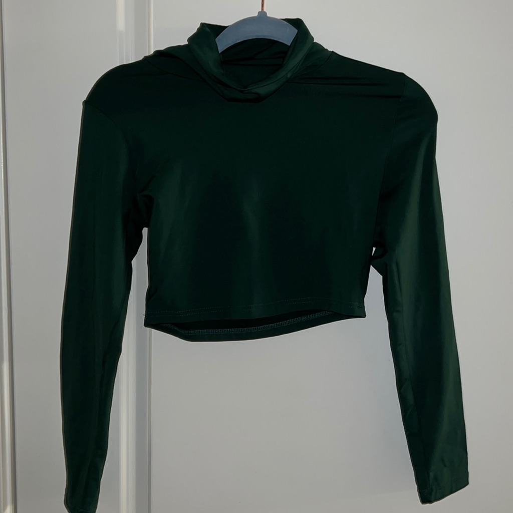 Turtle Neck Solid Crop Tee Green